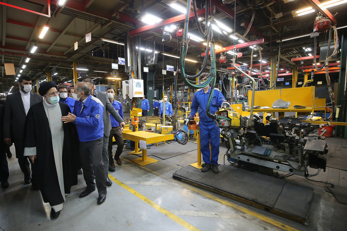 واردات خودرو در سال 1401 انجام می شود