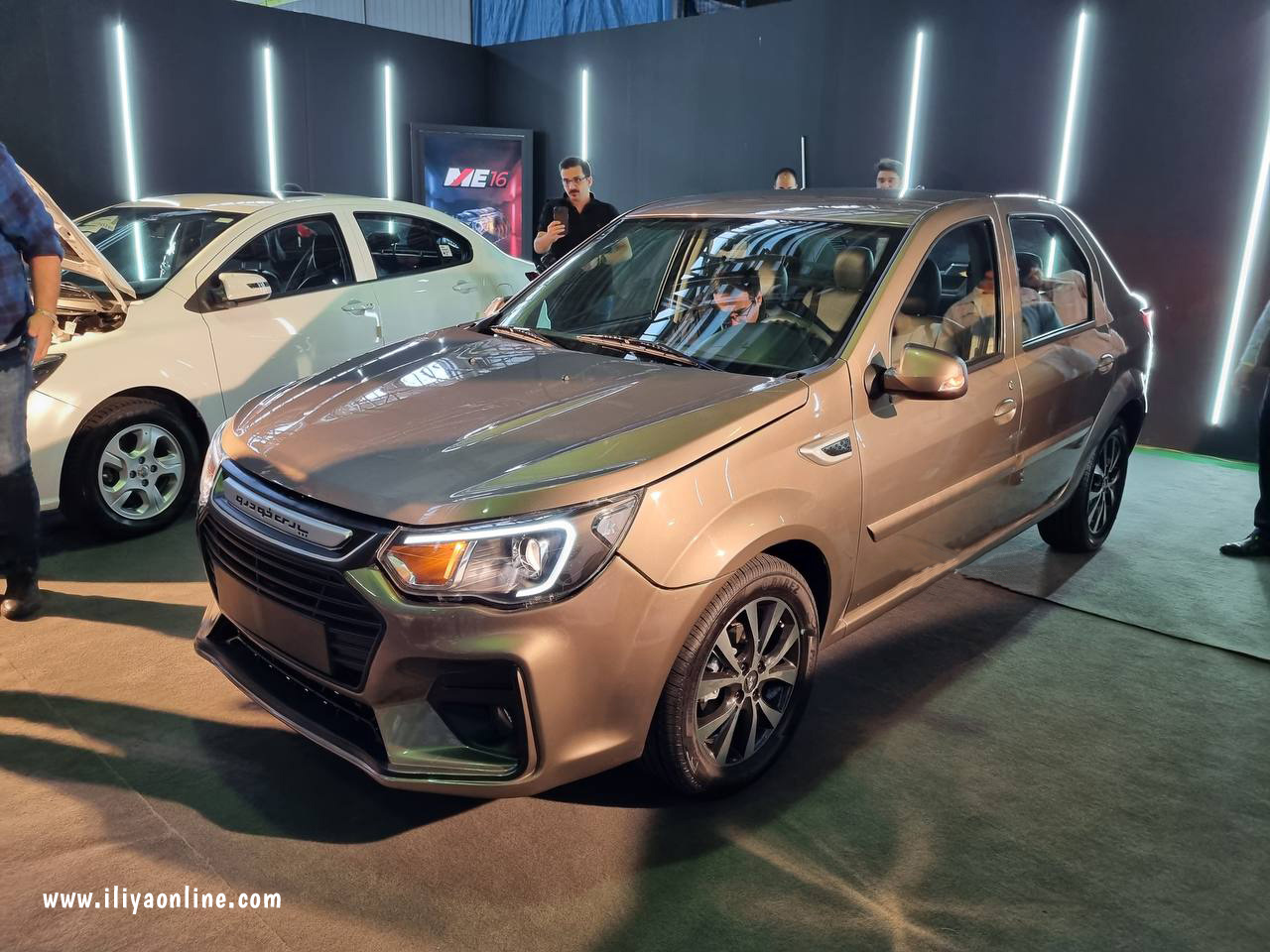 کادیلا ؛ سدان P90 پارس خودرو رونمایی شد